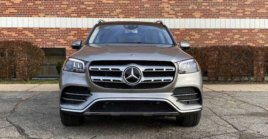 Mercedes Illuminated Star Badge Behind Massive Recall For Two SUVs