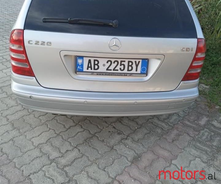 2006 Mercedes-Benz 220 in Vlore, Albania