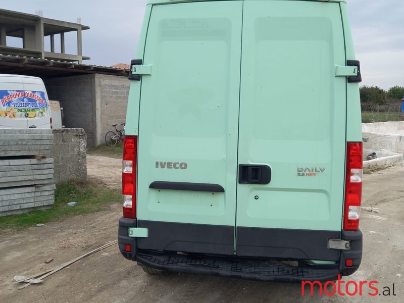 2007 Iveco Daily pass in Fier, Albania - 7