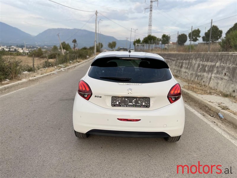 2018 Peugeot 208 in Tirane, Albania - 6